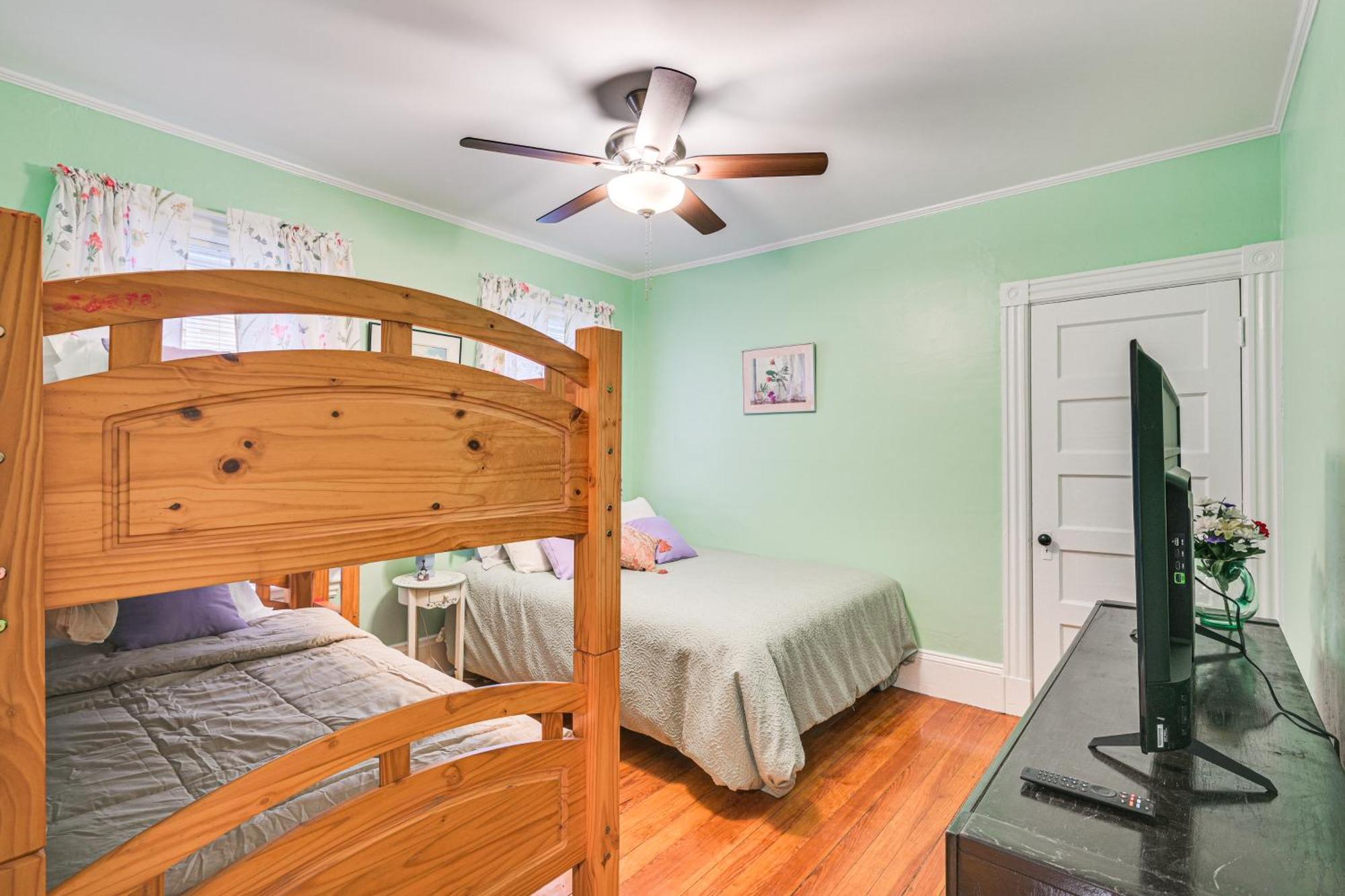 Medford Apartment Rental, 5 Mi To Downtown Boston エクステリア 写真